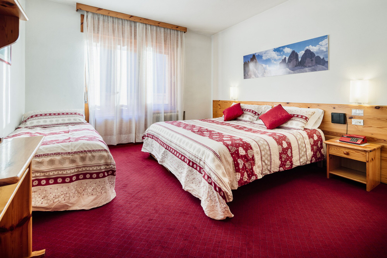 Bedroom 3, Hotel Coldai, Belluno