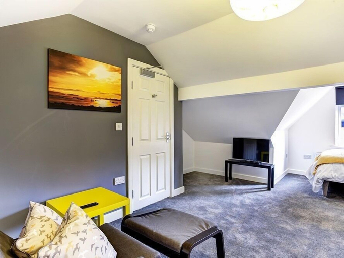 Others 4, Townhouse Plus @ 166 Edleston Road Crewe, Cheshire East