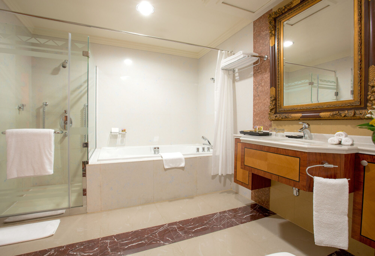 Bathroom 5, Al Raha Beach Resort & Spa, Abu Dhabi City