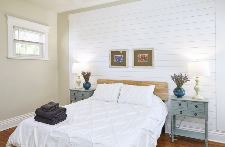 Bedroom 2, Heart of Highlands! 3BR Loft!, Jefferson