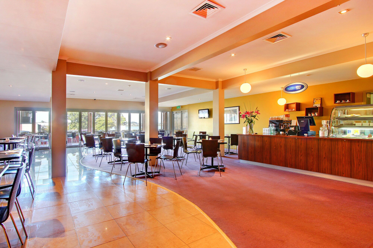 Food & Drinks 5, Comfort Inn The Pier, George Town - Pt A