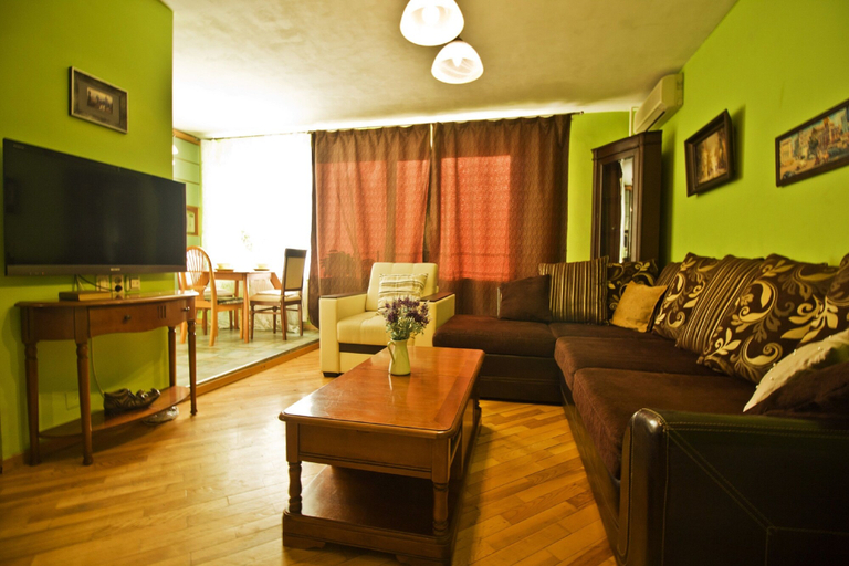 Others 5, Lakshmi Apartment Belorusskaya, Northern