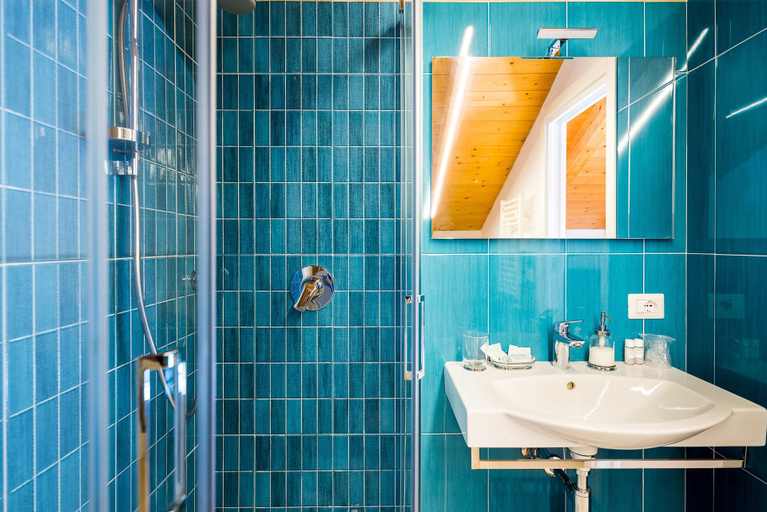 Bathroom 5, Eterea Charming Suites, Napoli