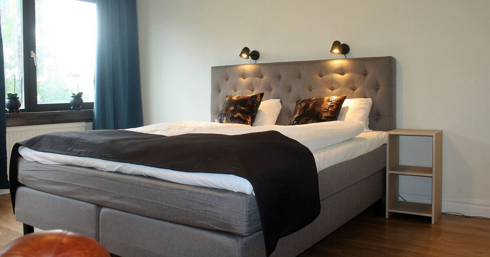 Bedroom, Millners Plaza, Tibro