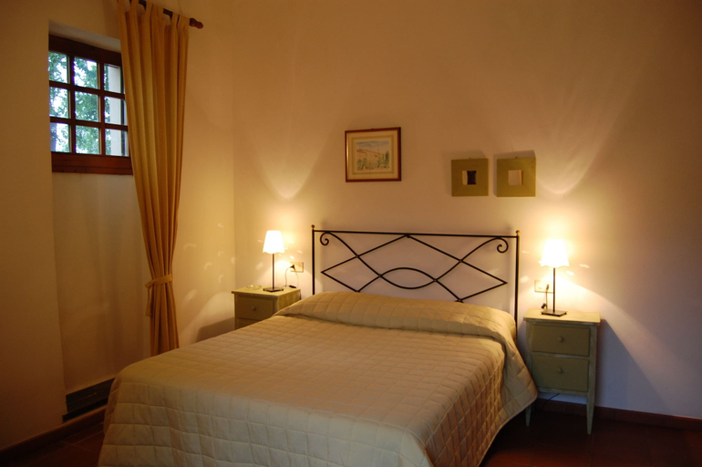 Bedroom 2, Macciangrosso, Siena
