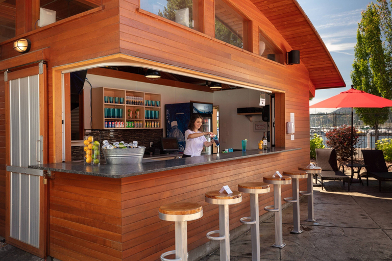 Food & Drinks 5, Delta Hotels by Marriott Grand Okanagan Resort, Central Okanagan