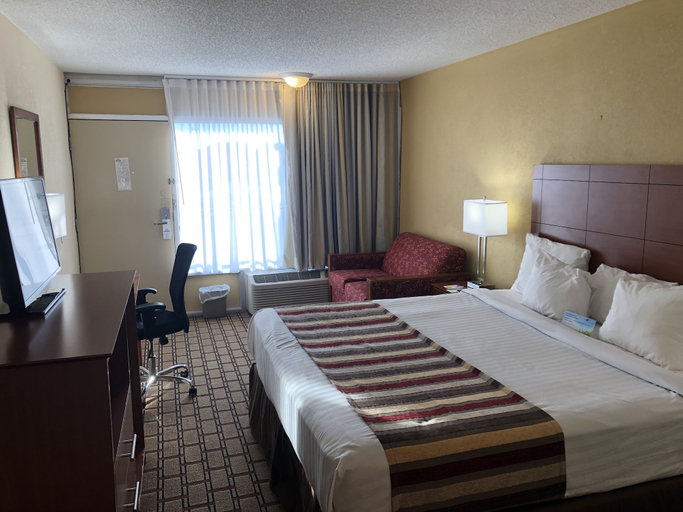 Bedroom 3, Days Inn by Wyndham Natchez, Adams
