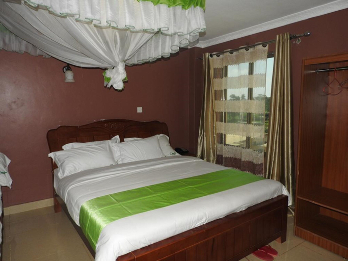 Bedroom 2, Omega Gardens Hotel, Mathira