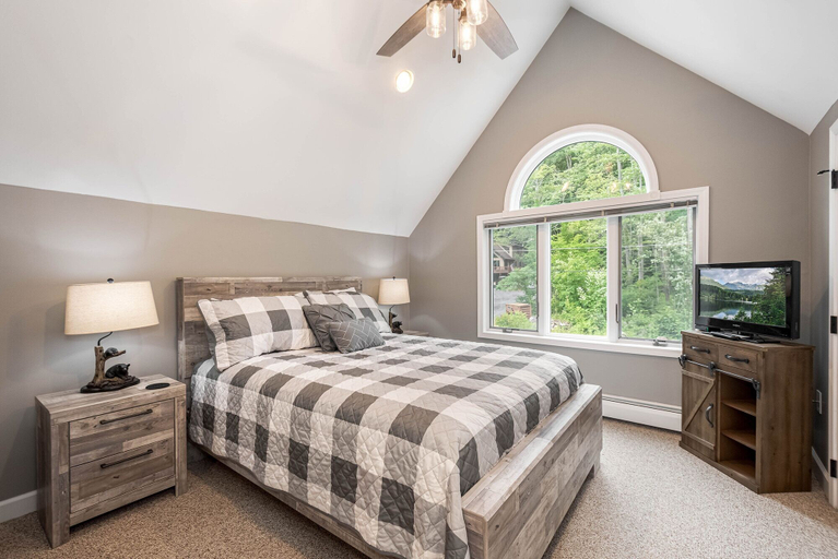 Bedroom 4, Stoney Point, Garrett
