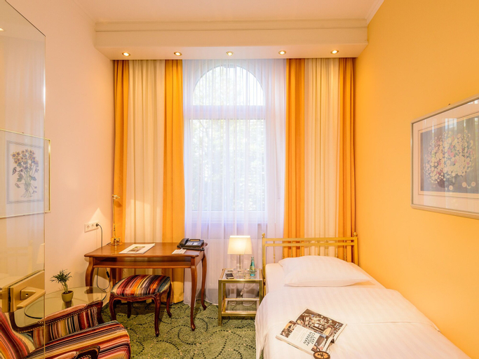 Bedroom 4, Hotel Palmenhof, Frankfurt am Main