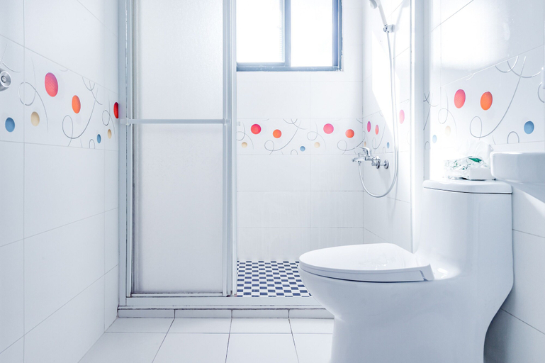 Bathroom 5, Travel Road WuWu, Taitung