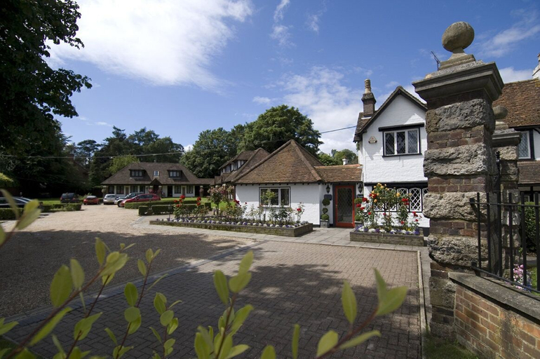 Exterior & Views 1, Boxmoor Lodge, Hertfordshire