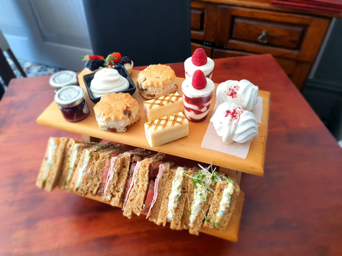 Food & Drinks 5, Newholme Hotel, Blackpool