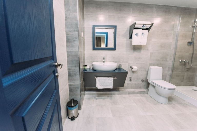 Bathroom 5, Hotel Sapphire Bakuriani, Borjomi
