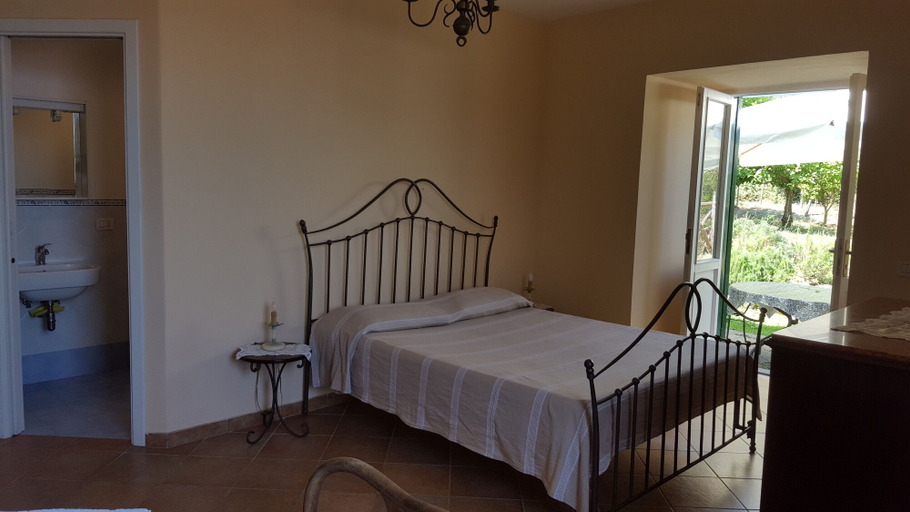 Bedroom 3, Gli Ulivi Agriturismo, Napoli