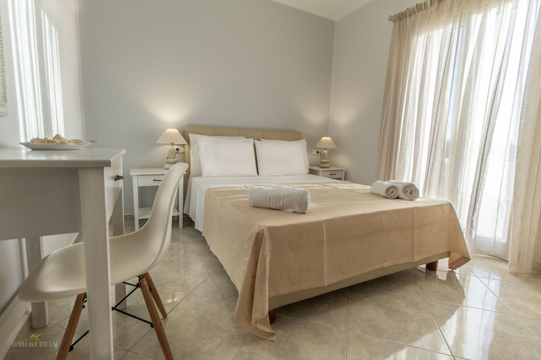 Bedroom 2, Iphimedeia Apartments & Suites, South Aegean