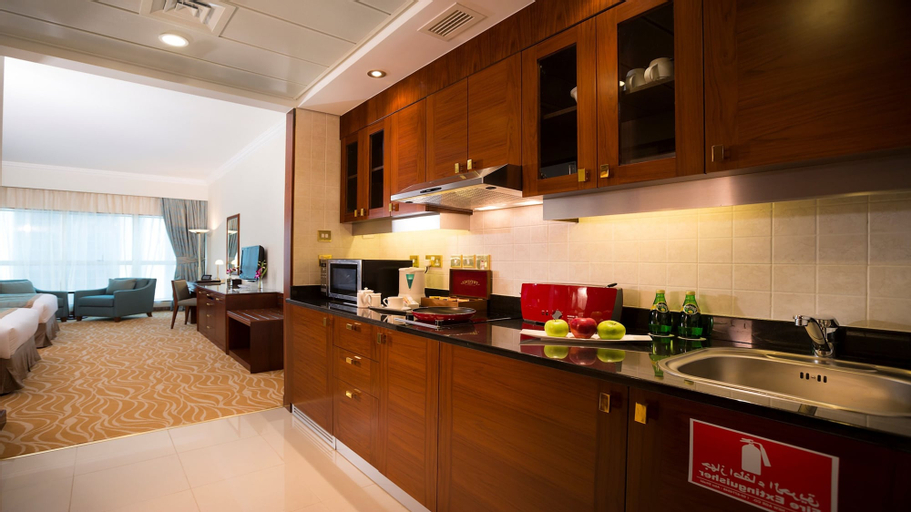Dining Room 4