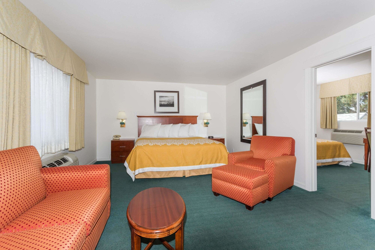Bedroom 3, Days Inn by Wyndham Kimball, Kimball