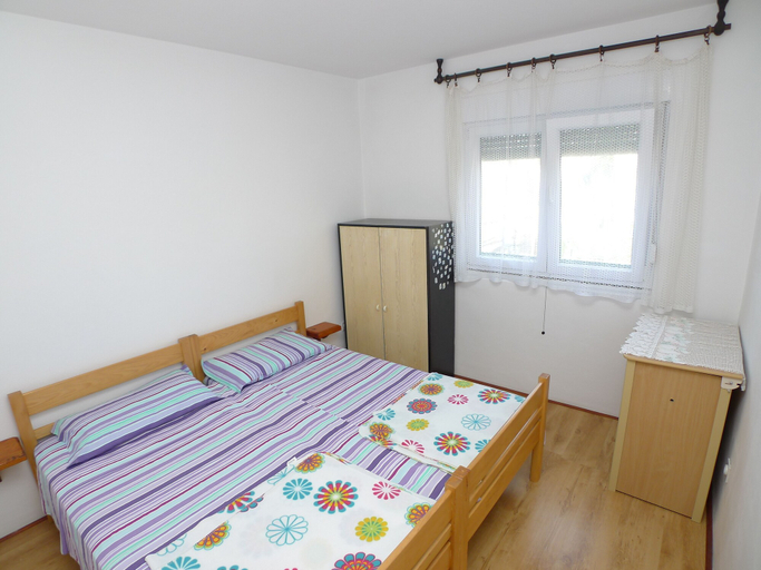 Bedroom 3, Apartment for 5 Persons With Balcony, Premantura
