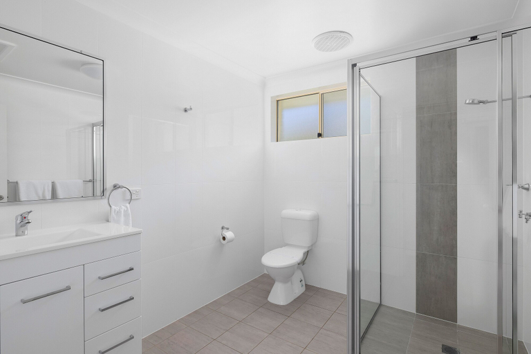 Bathroom 4, Seaside Holiday Resort Fingal Bay, Port Stephens