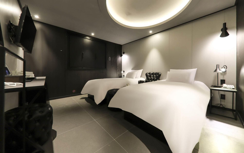 Bedroom 4, Rainbow Hotel, Yuseong