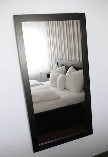 Bedroom 4, Limes Hotel, Hochtaunuskreis