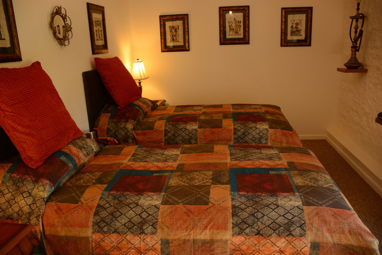 Bedroom 3, Les Noyers Aulnay, Charente-Maritime