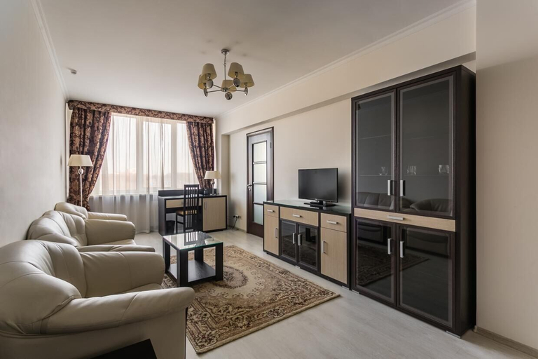 Others 5, Universitetskaya Hotel, Western
