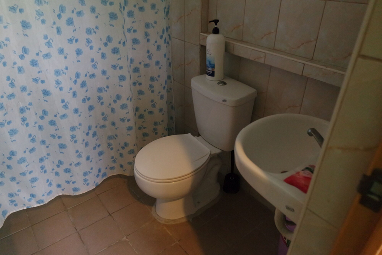 Bathroom 3, Yoo C Apartment, Dumaguete City