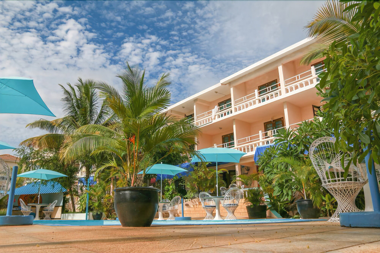 Exterior & Views 2, Ayati Hotels, Black River