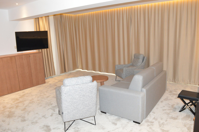 Others 5, Harmonia Residence