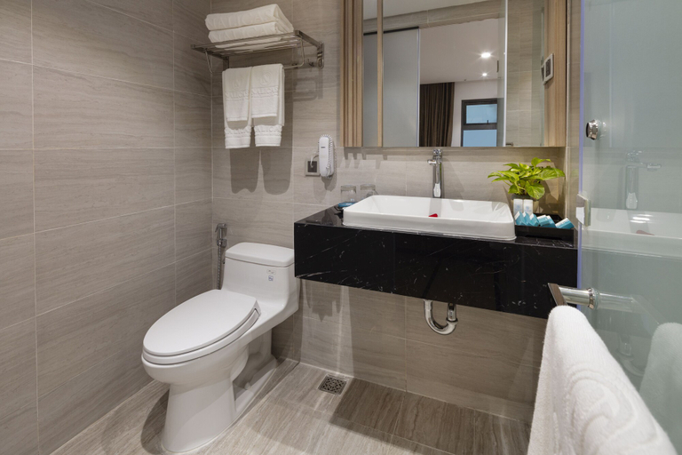 Bathroom 5, Nalicas Hotel, Nha Trang