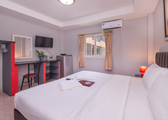 Bedroom 2, Robin’s Nest Guesthouse & Restaurant, Pattaya