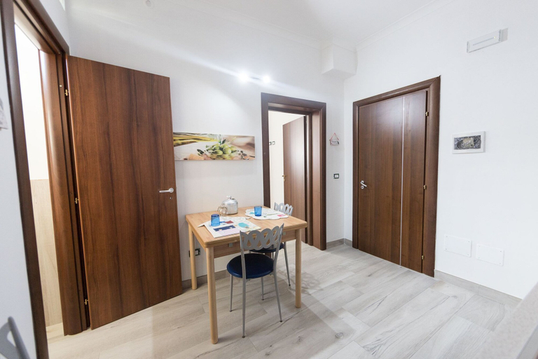 In-room dining 4, Iori Salento B&B, Brindisi