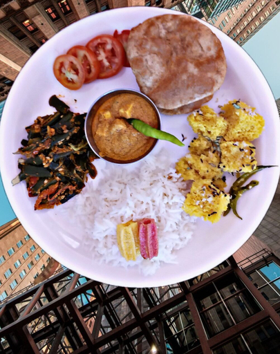 Food & Drinks 5, River Palace, Satara