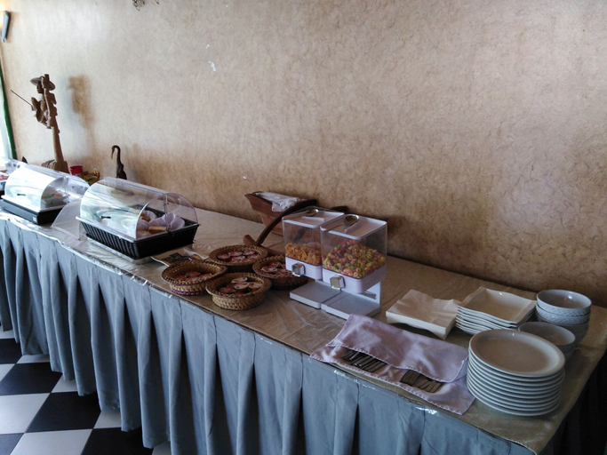 Food & Drinks 5, Villa Jayananda, Dickwella