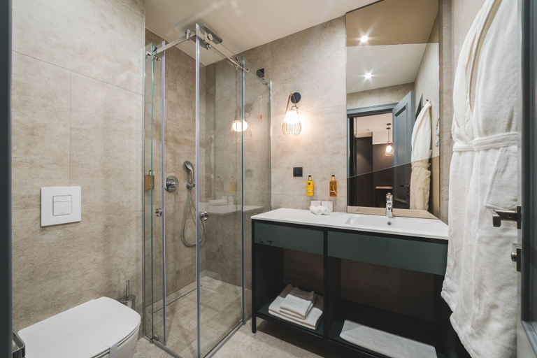 Bathroom 4, Signum Hotel