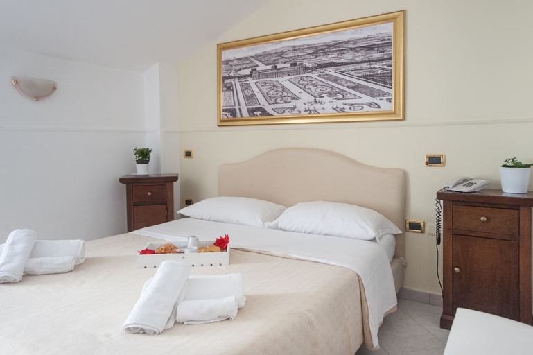Bedroom 4, Hotel Caserta Antica, Caserta