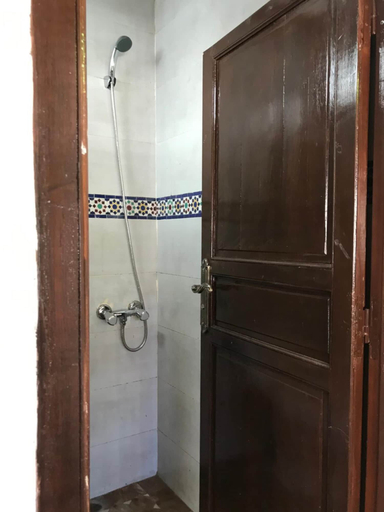 Bathroom 5, Dar Bennis, Rabat