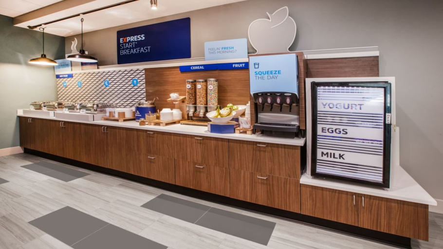 Food & Drinks 5, Holiday Inn Express STUART by IHG, Martin