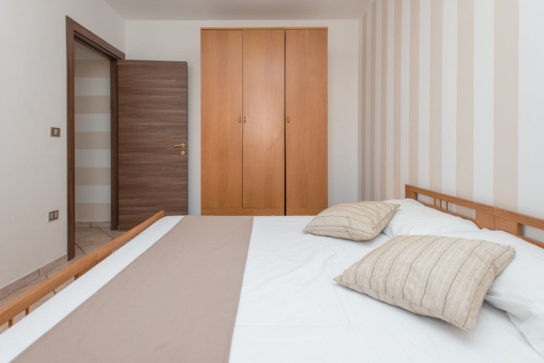 Bedroom 3, Trilocale Isola di Pazze PT fronte mare, Lecce