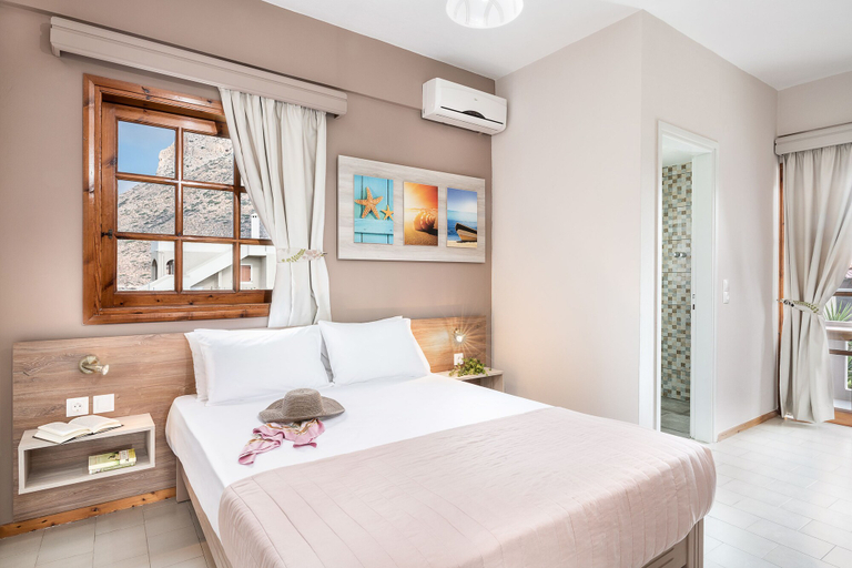 Bedroom 3, Cathrin Suites, Crete