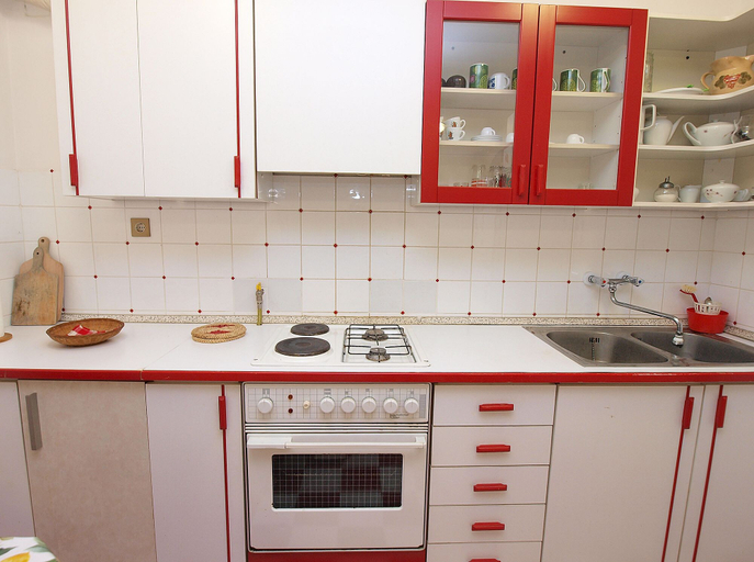 Others 4, Apartment 864, Pula