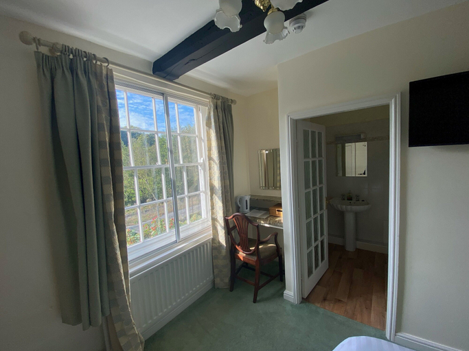 Bedroom 2, The Royal Oak, Derbyshire