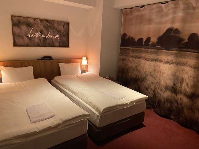 Bedroom 4, The Wall Hotel, Osaka