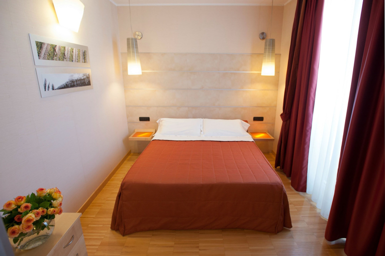 Bedroom 12