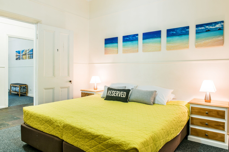 Bedroom 3, The Retreat Port Stephens, Port Stephens