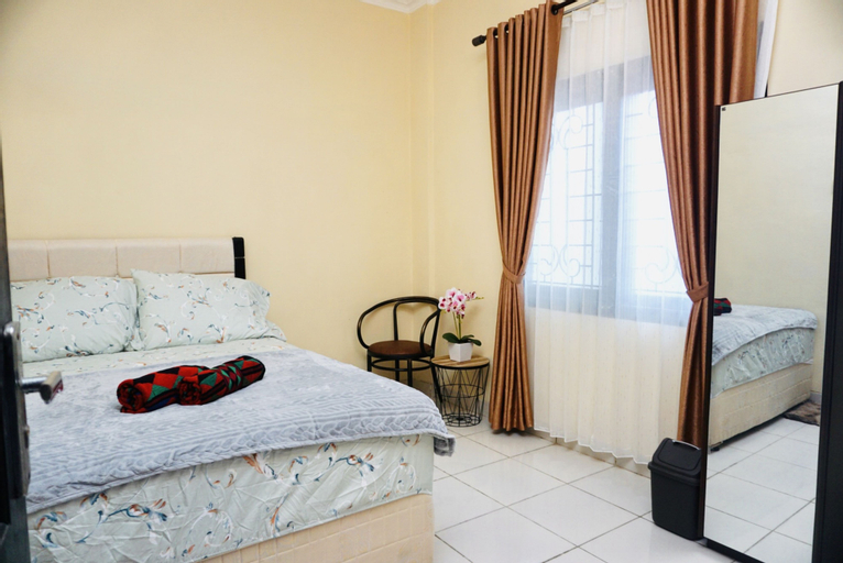 Bedroom 3, KoolKost Syariah Near Pantai Losari Makassar, Makassar