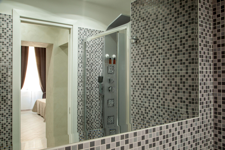 Bathroom 4, Frattina Grand Suite, Rome