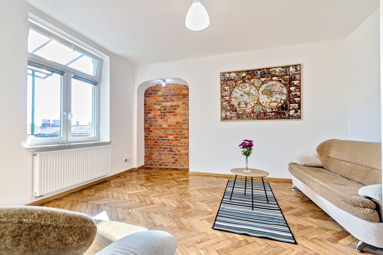 Others 1, Upper Apart, Cieszyn